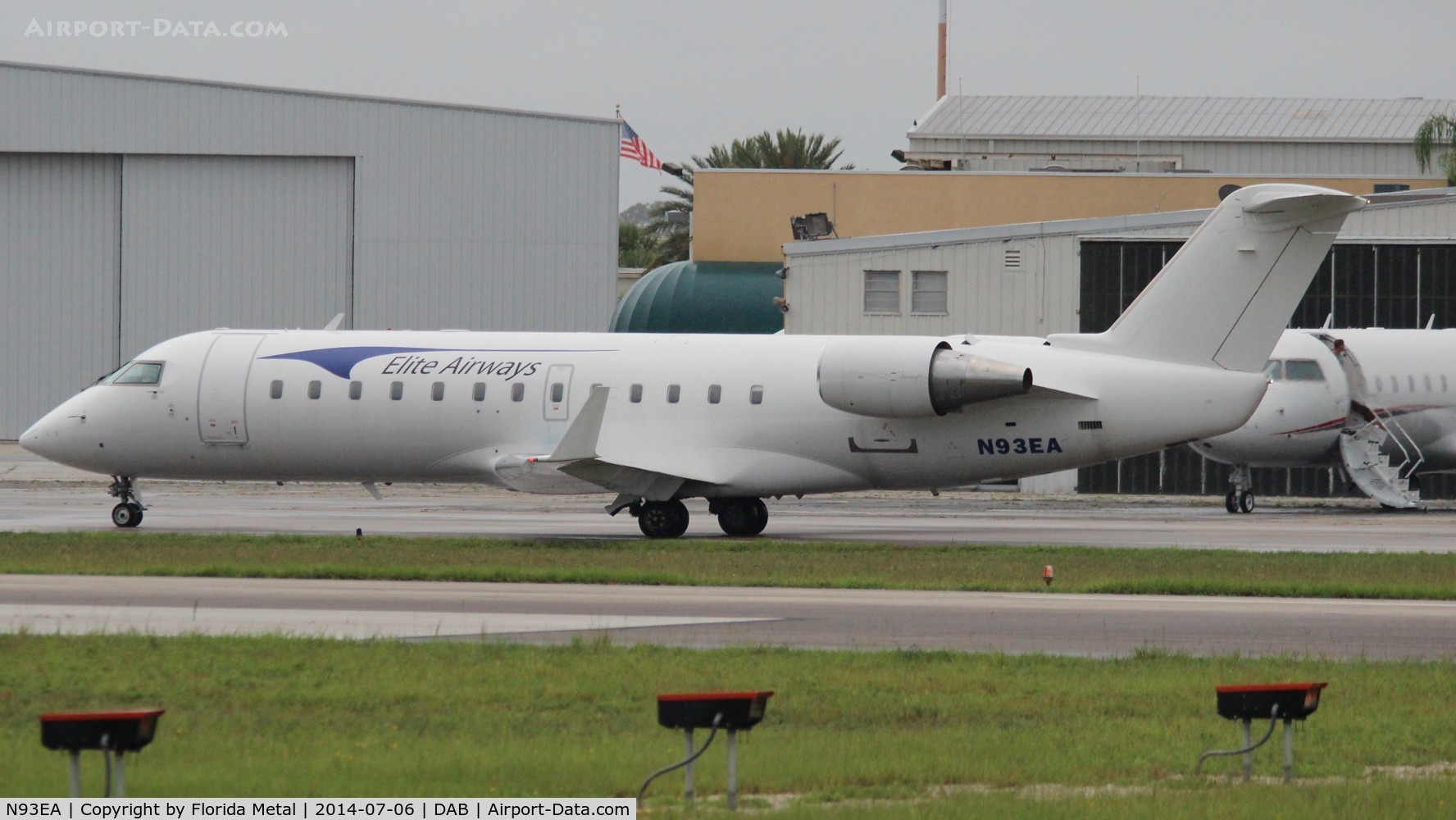 N93EA, Canadair CRJ-200ER (CL-600-2B19) C/N 7563, Elite Airways