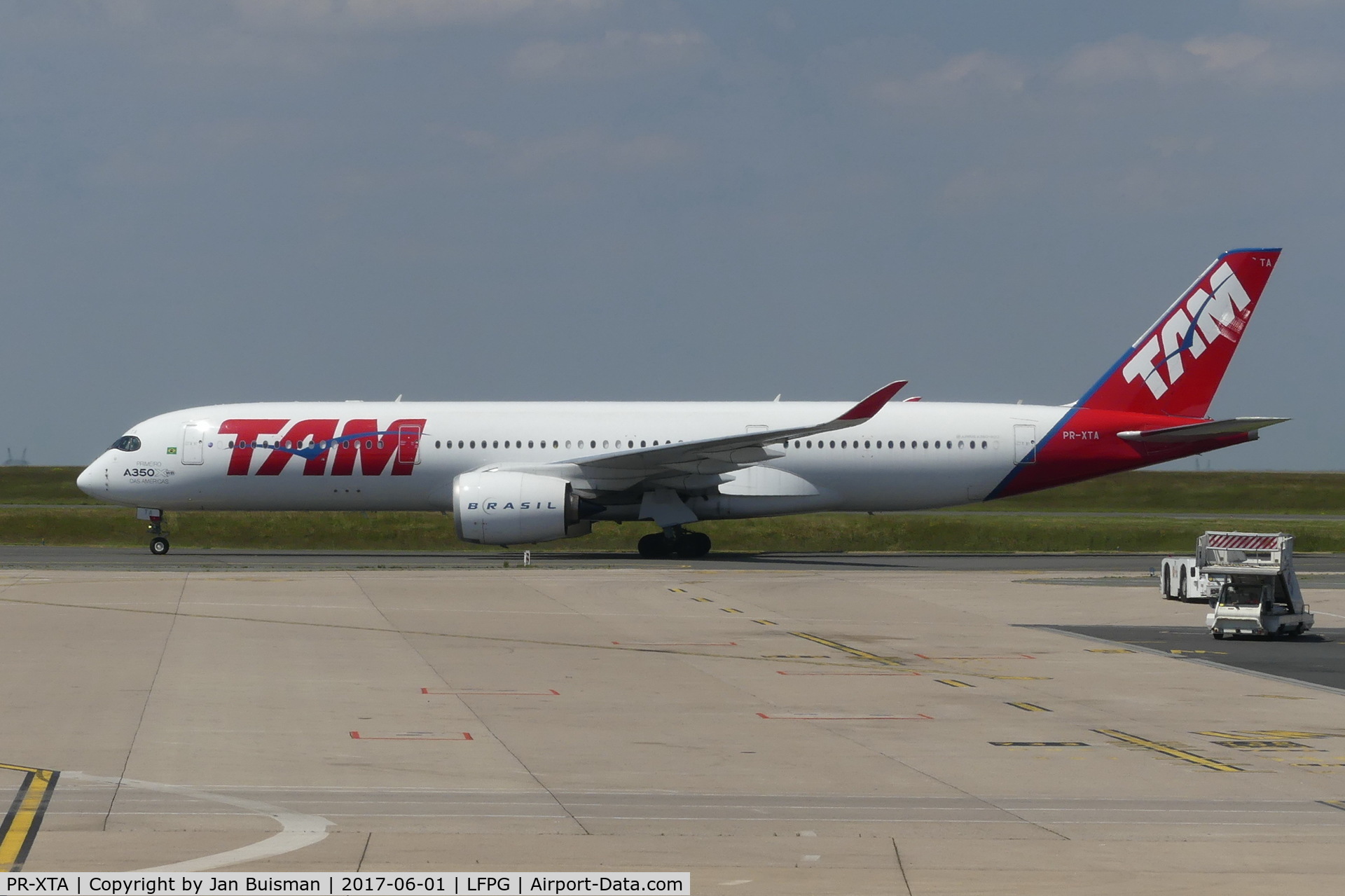 PR-XTA, 2015 Airbus A350-941 C/N 024, TAM, Primero A350 das Americas