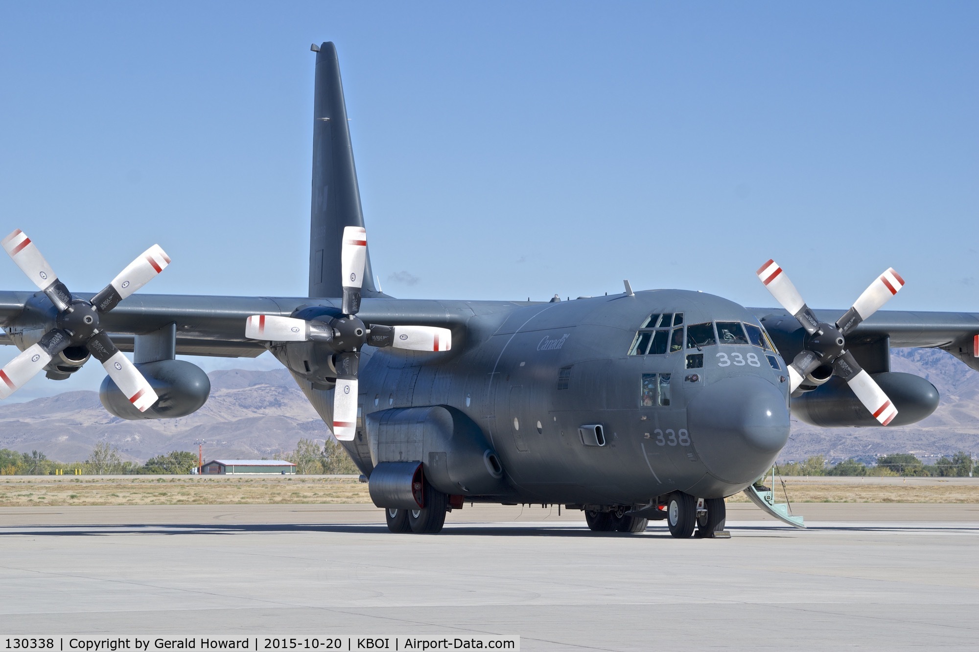 130338, 1989 Lockheed KCC-130H Hercules C/N 382-5175, Parked on south GA ramp.  435 Squadron, 17 Wing, Winnipeg.