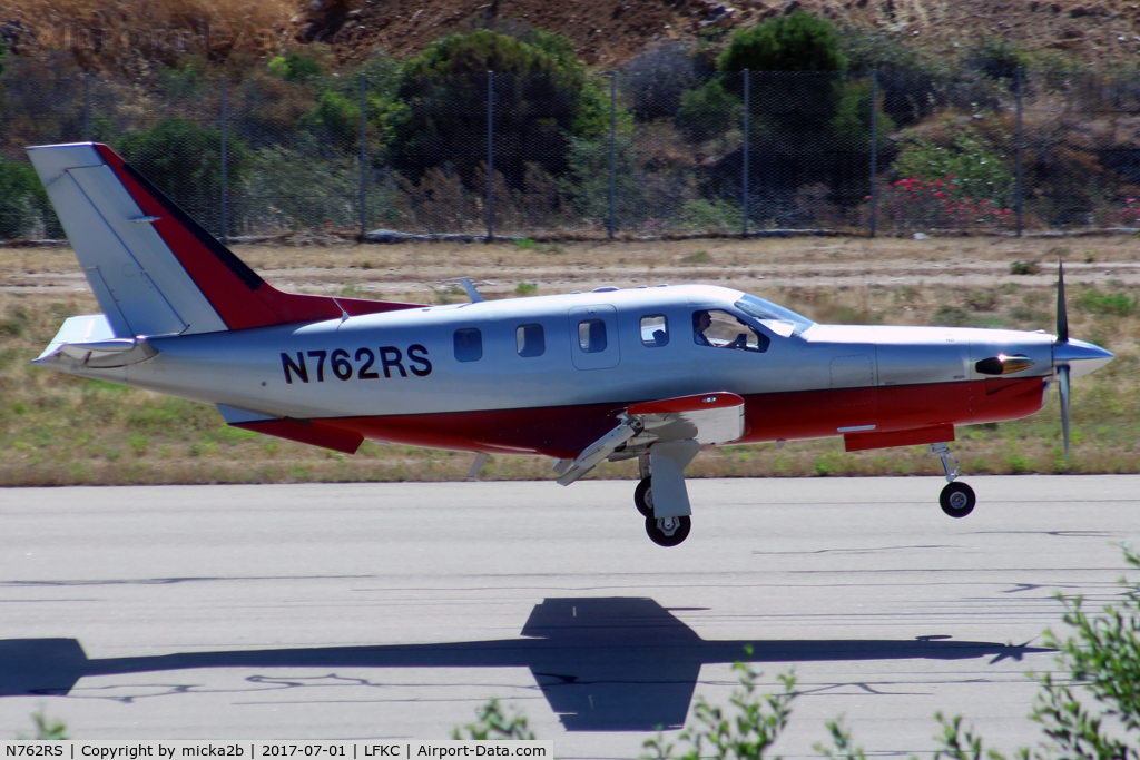 N762RS, 2001 Socata TBM-700 C/N 199, Landing