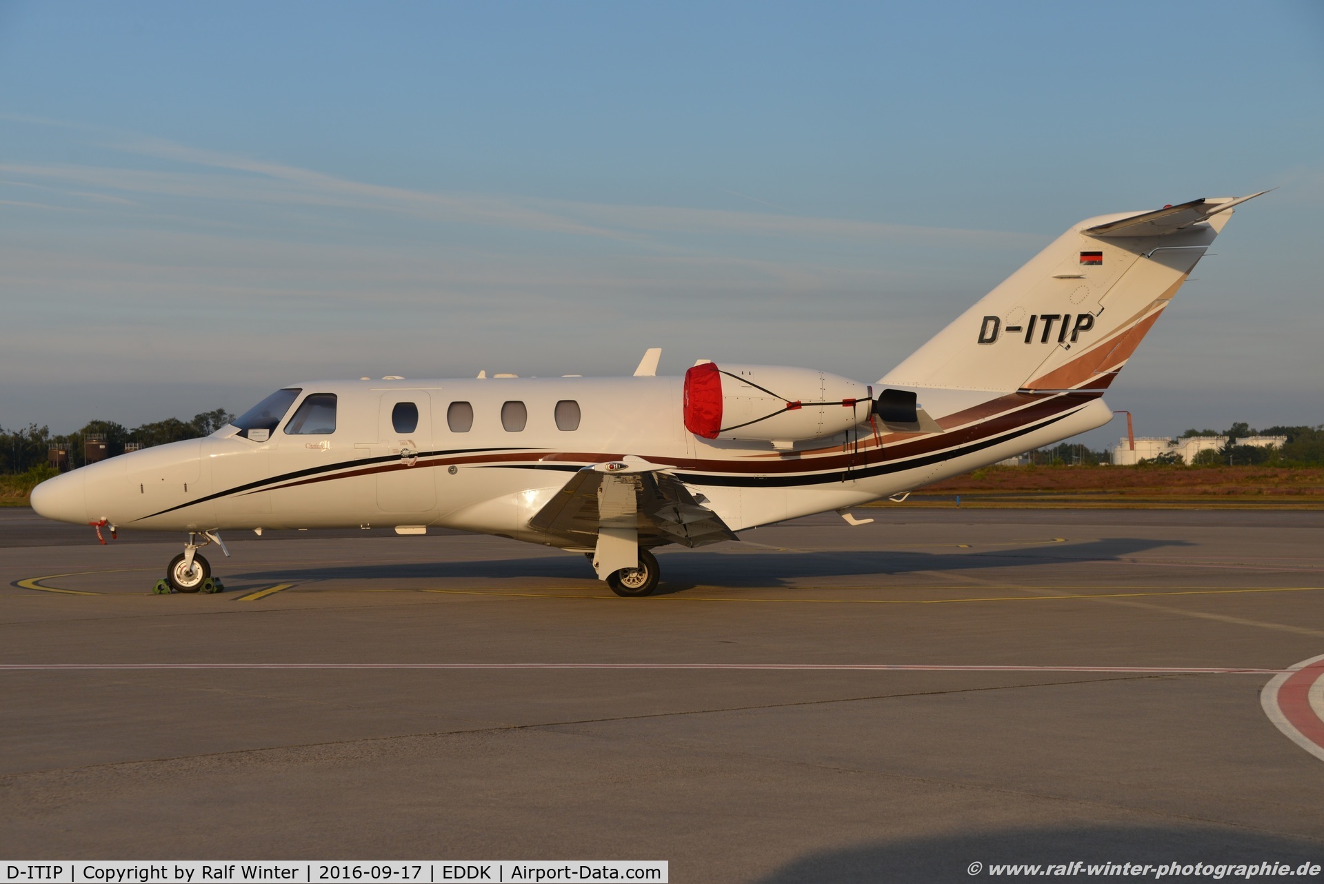 D-ITIP, 2002 Cessna 525 CitationJet CJ1 C/N 525-0494, Cessna 525 CitationJet 1 - Star Wings Dortmund - 525-0494 - D-ITIP - 17.09.2016 - CGN