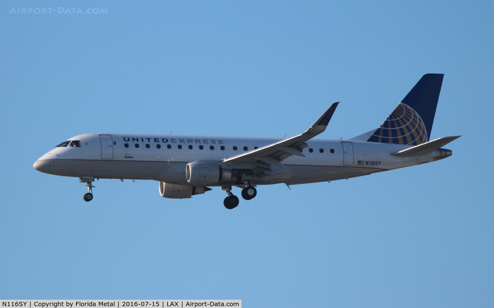 N116SY, 2014 Embraer 175LR (ERJ-170-200LR) C/N 17000411, United Express