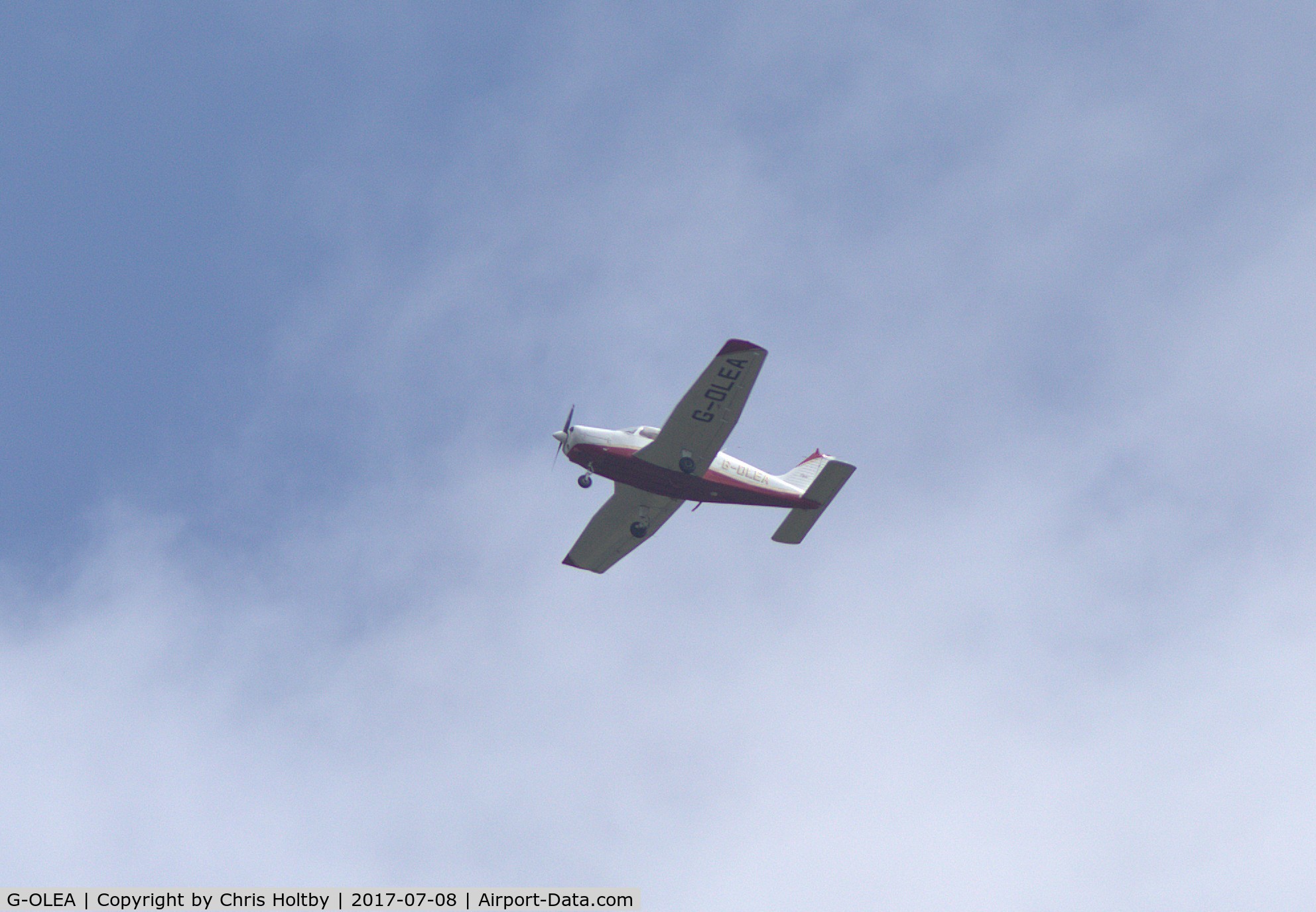 G-OLEA, 1974 Piper PA-28-151 Cherokee Warrior C/N 28-7415457, Over Potters Bar from Elstree, Herts