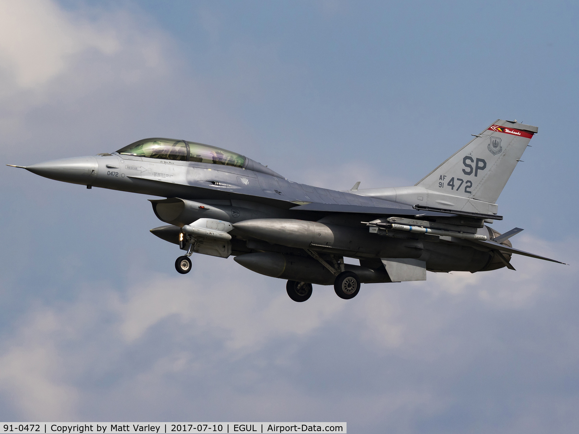 91-0472, General Dynamics F-16D Fighting Falcon C/N CD-27, Landing on RWY 24....