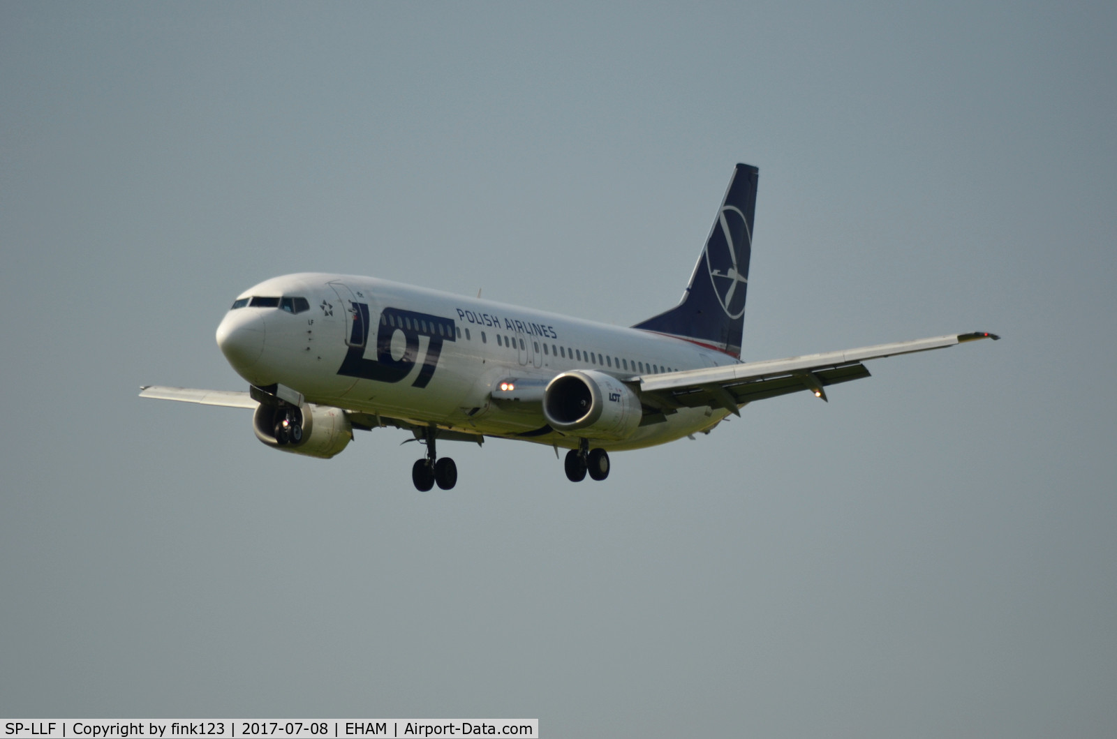 SP-LLF, 1997 Boeing 737-45D C/N 28752/2874, LOT 737-400