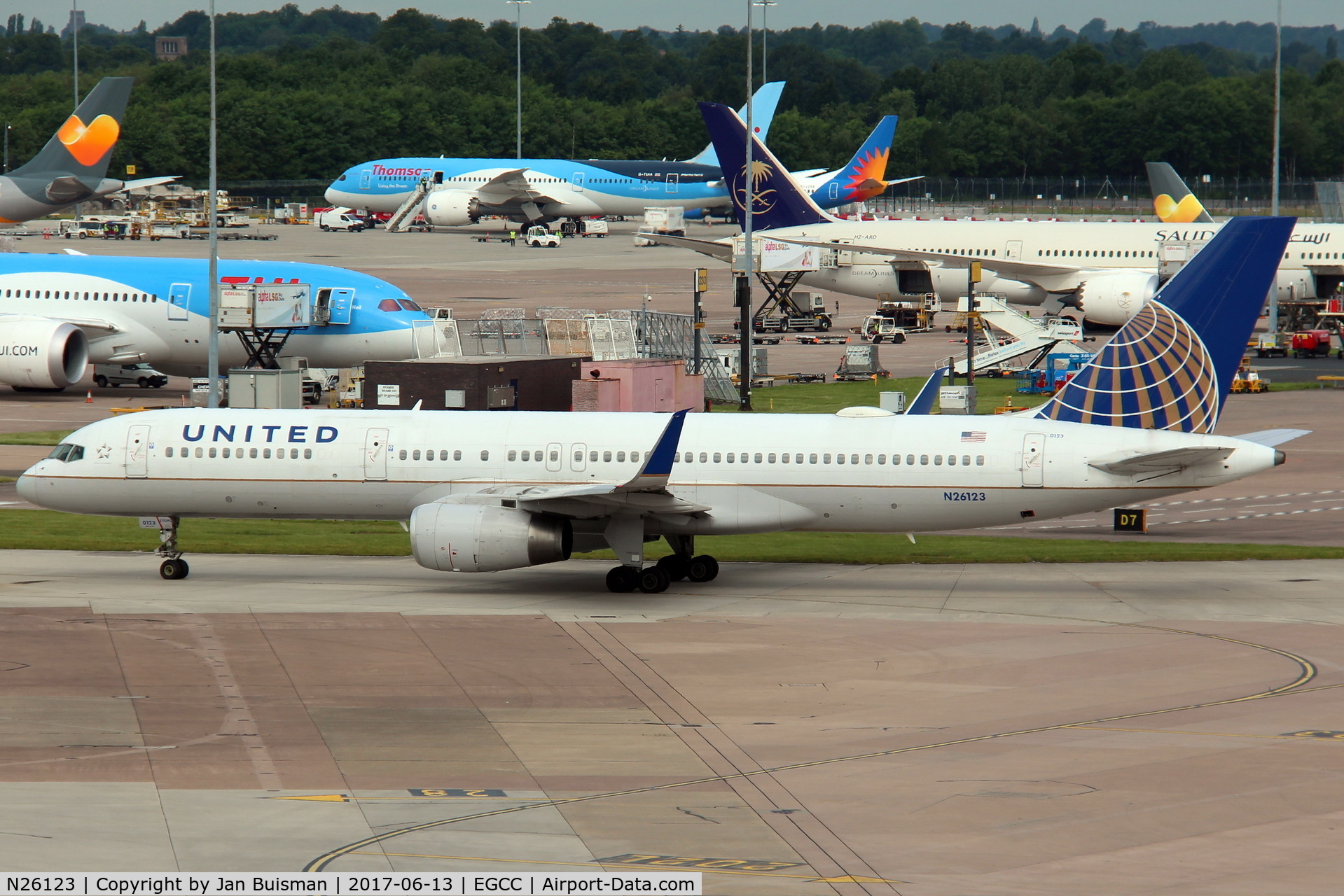 N26123, 1997 Boeing 757-224 C/N 28966, United