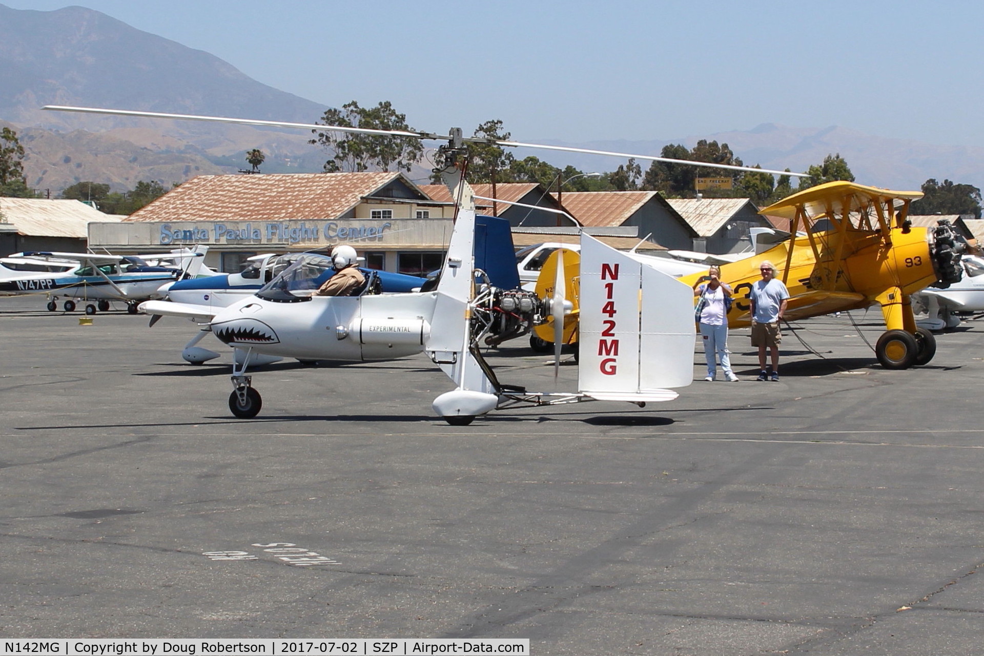 N142MG, 1999 Givans Mark E Predator C/N 1, 1999 Givans PREDATOR Mk 1 powered autogyro, Lycoming O-320-B1A 160 Hp pusher, Experimental one-off design/build by A&P, engine upgrade. Frequent visitor taxi to transient ramp. Always an attraction!