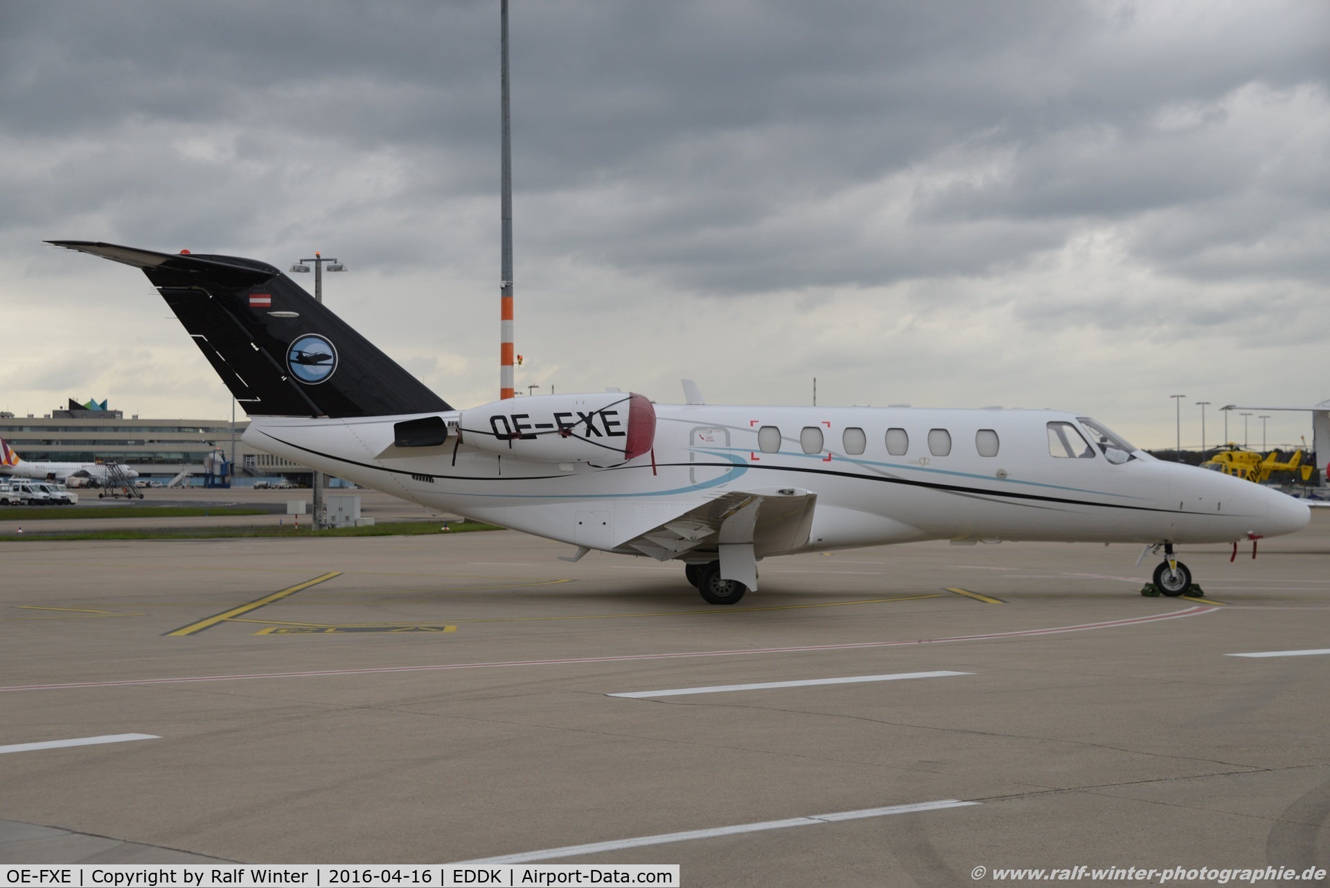 OE-FXE, 2001 Cessna 525A CitationJet CJ2 C/N 525A-0017, Cessna CitationJet 525A CJ2 - SPG Speedwings Executive Jet GmbH - 525A0017 - OE-FXE - 16.04.2016 - CGN