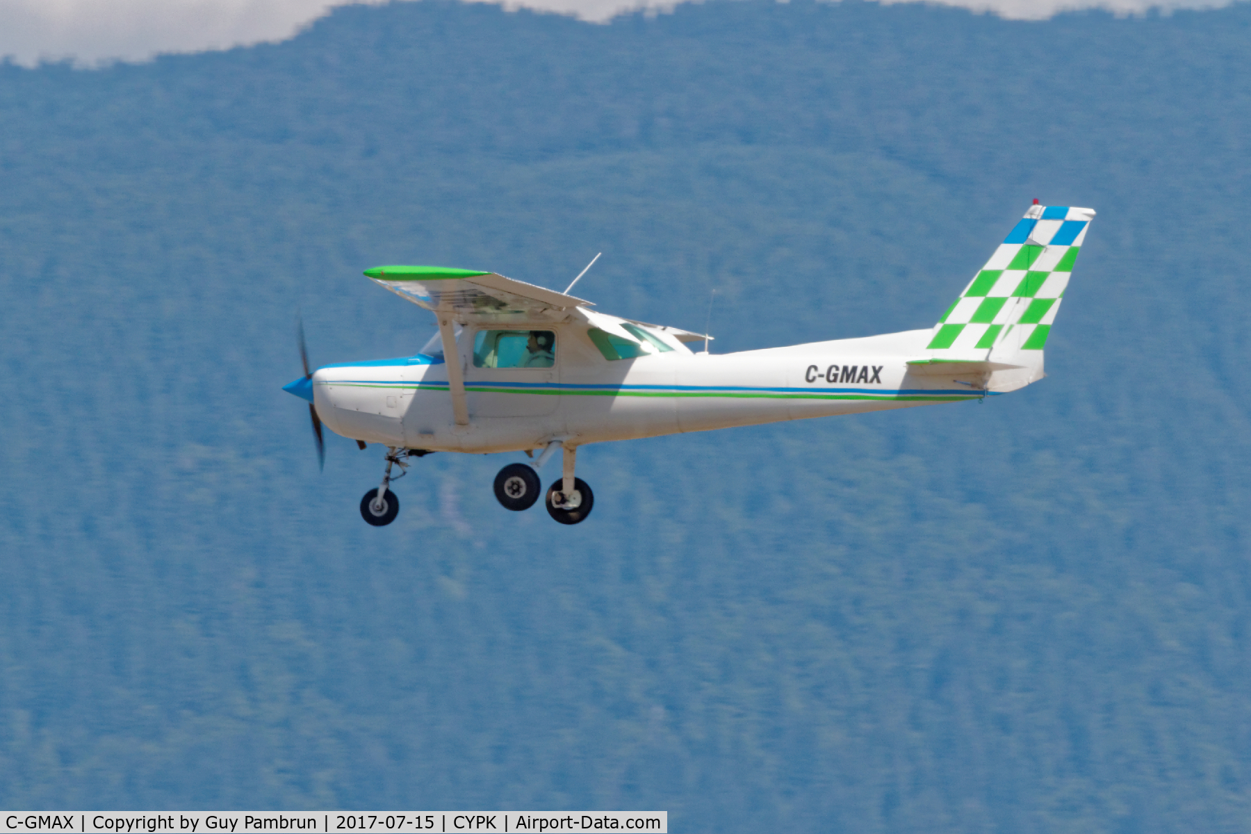 C-GMAX, 1980 Cessna A152 Aerobat C/N A1520888, Landing