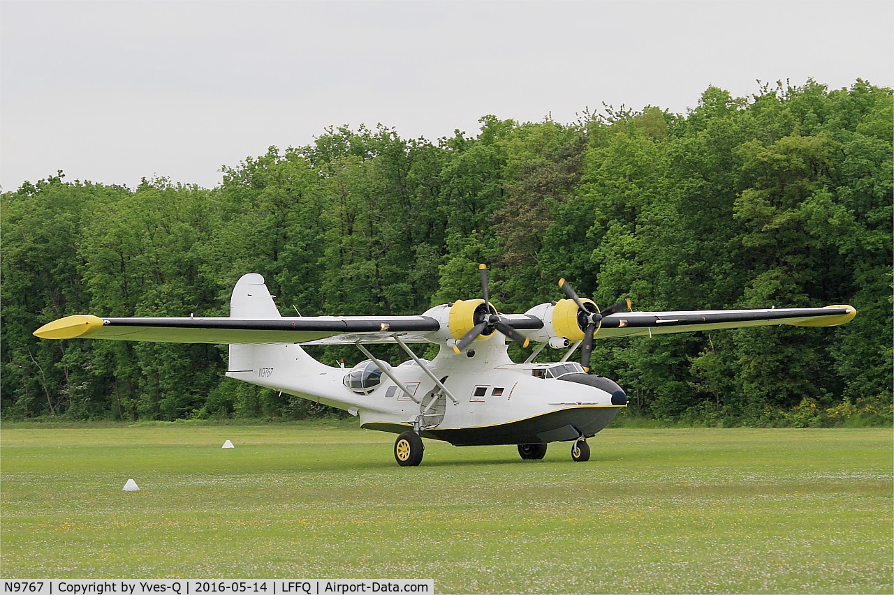 N9767, 1942 Boeing PBY-5A Catalina C/N 9767, Consolidated Vultee PBY-5A Catalina, Taxiing to parking area, La Ferté-Alais airfield (LFFQ) Air show 2016