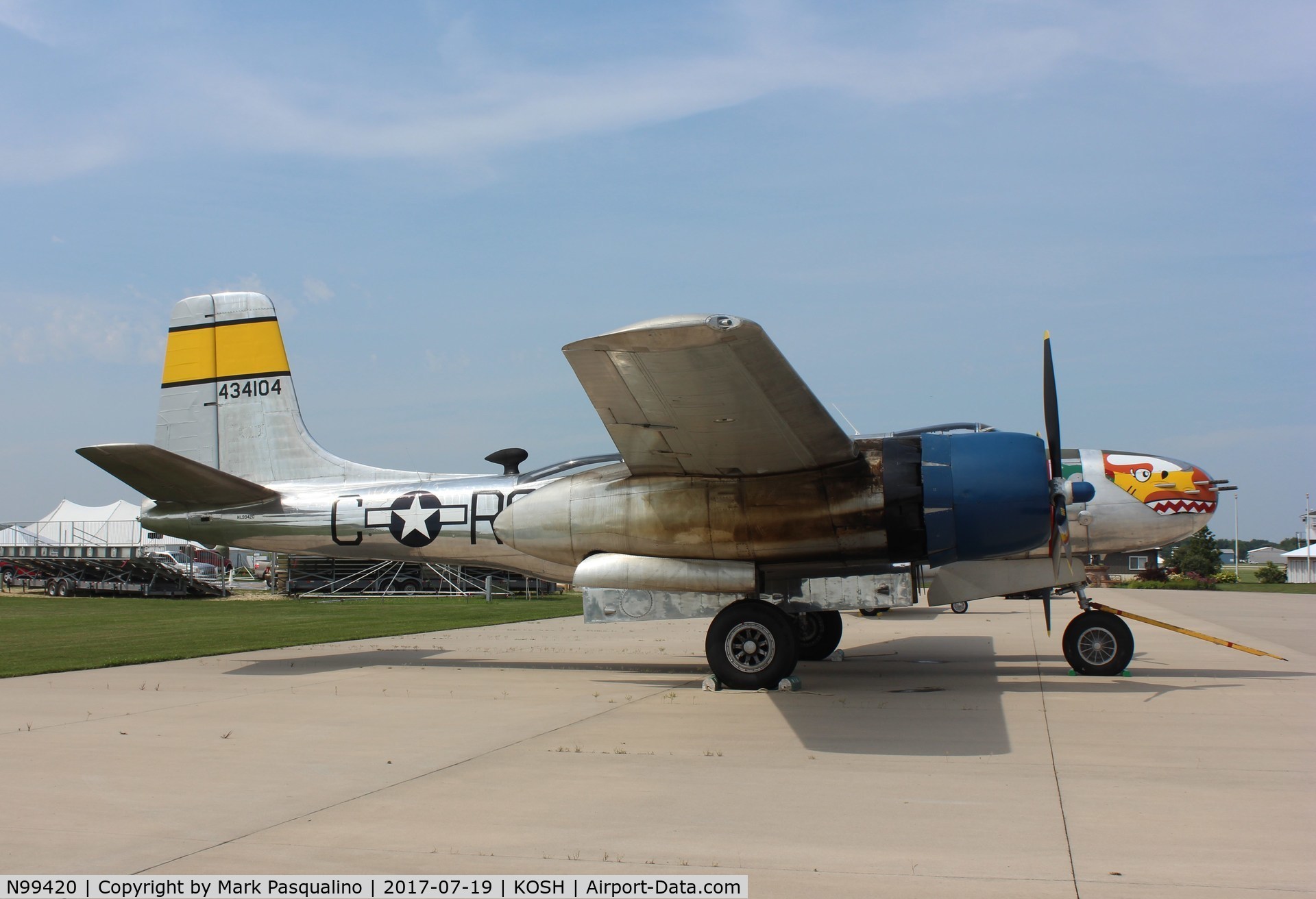 N99420, 1944 Douglas B-26B Invader C/N 27383, Douglas A-26B