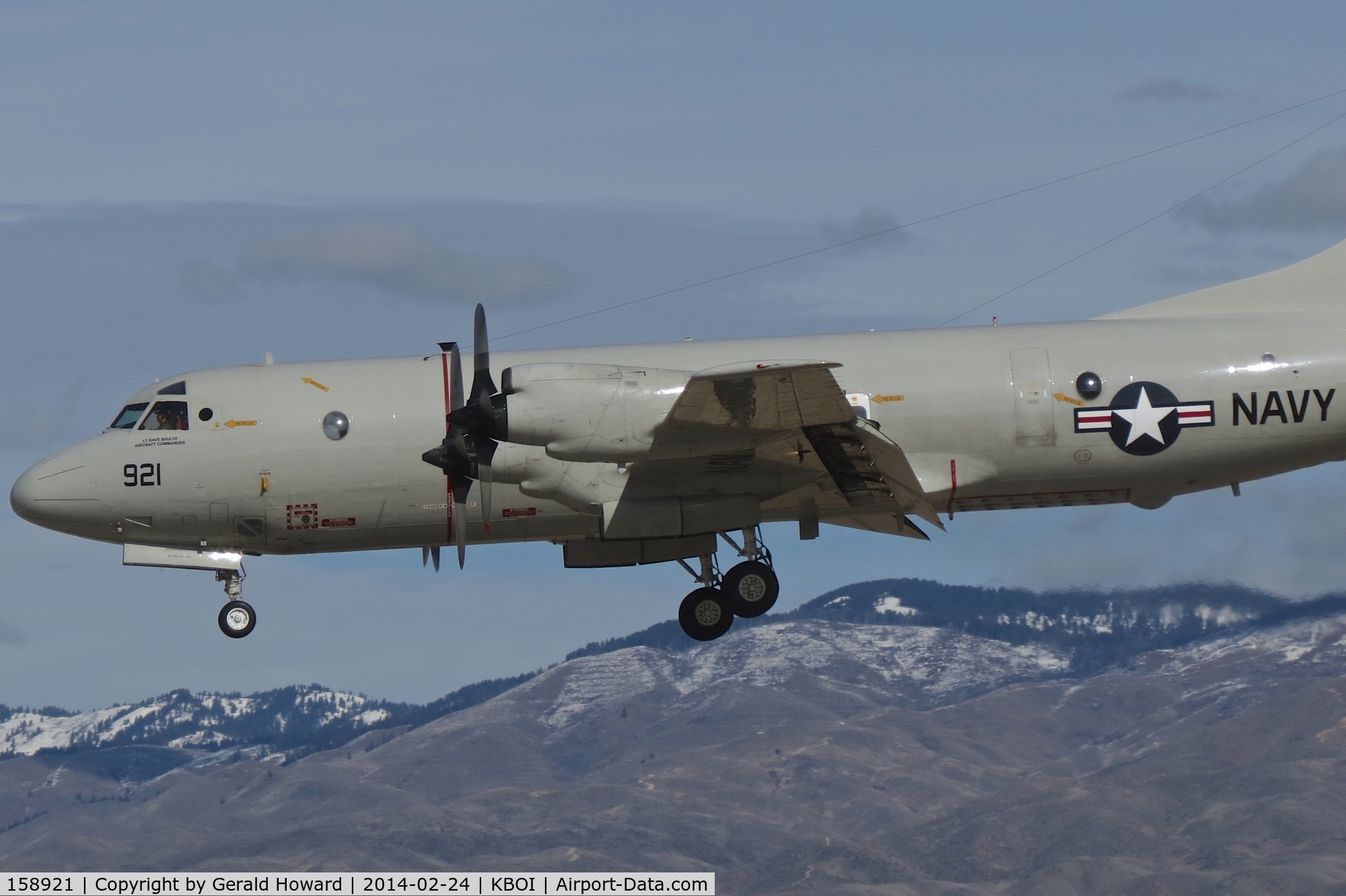 158921, Lockheed P-3C-145-LO Orion C/N 285A-5593, Landing RWY 28L.