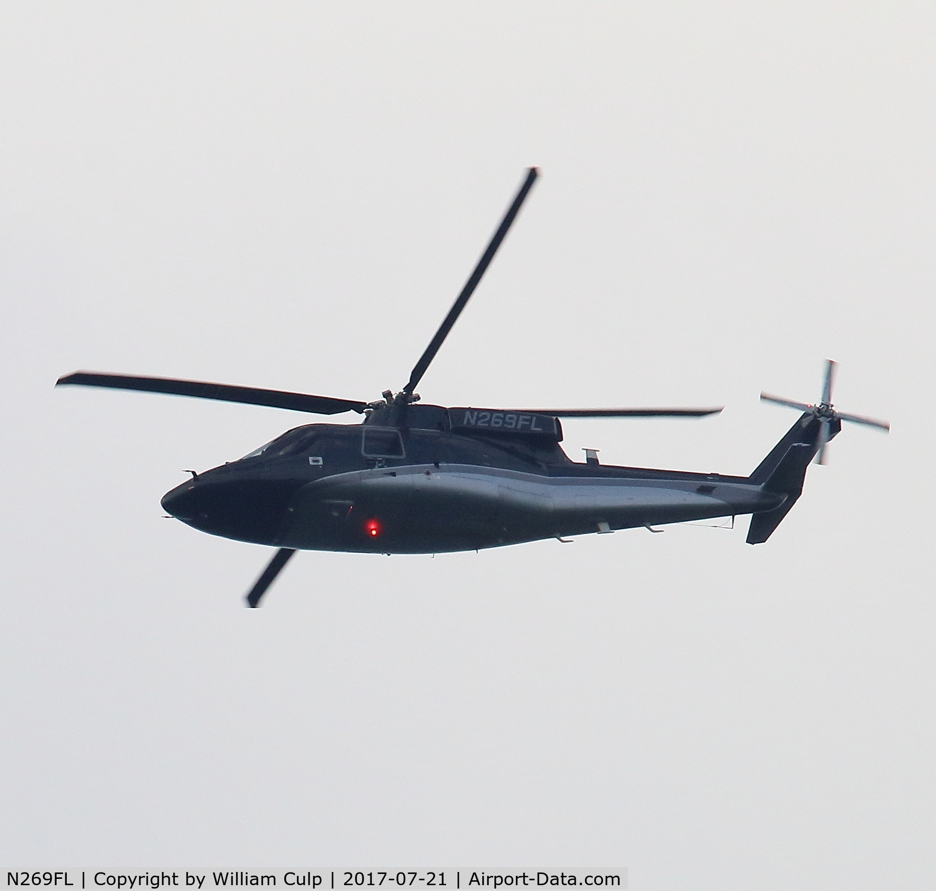 N269FL, 1987 Sikorsky S-76B C/N 760335, Seen it flying over Peace Valley Park, Doylestown Pa.