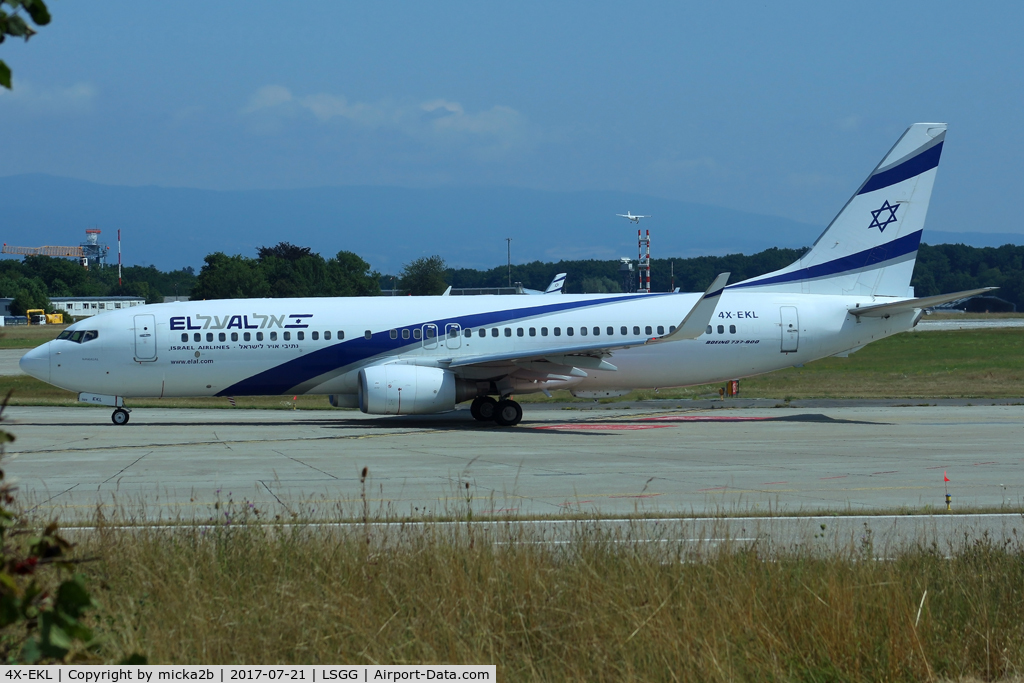 4X-EKL, 2009 Boeing 737-85P C/N 35478, Taxiing