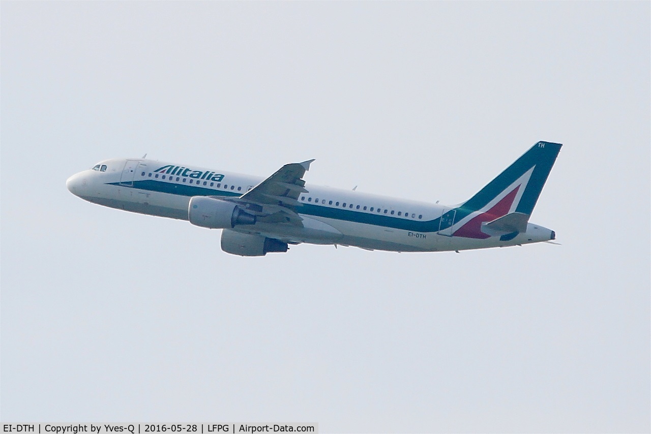 EI-DTH, 2009 Airbus A320-216 C/N 3956, Airbus A320-216, Take off rwy 08L, Roissy Charles De Gaulle airport (LFPG-CDG)