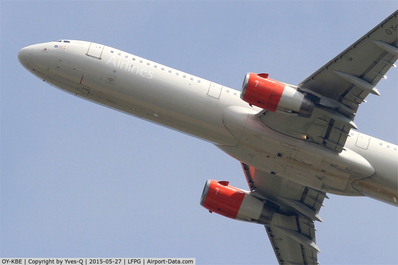 OY-KBE, 2002 Airbus A321-232 C/N 1798, Airbus A321-232, Take off Rwy 27L, Roissy Charles De Gaulle Airport (LFPG-CDG)