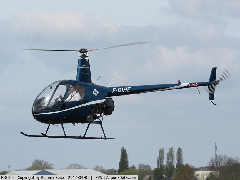 F-GIHE, Robinson R22 Beta C/N 0905, In flight