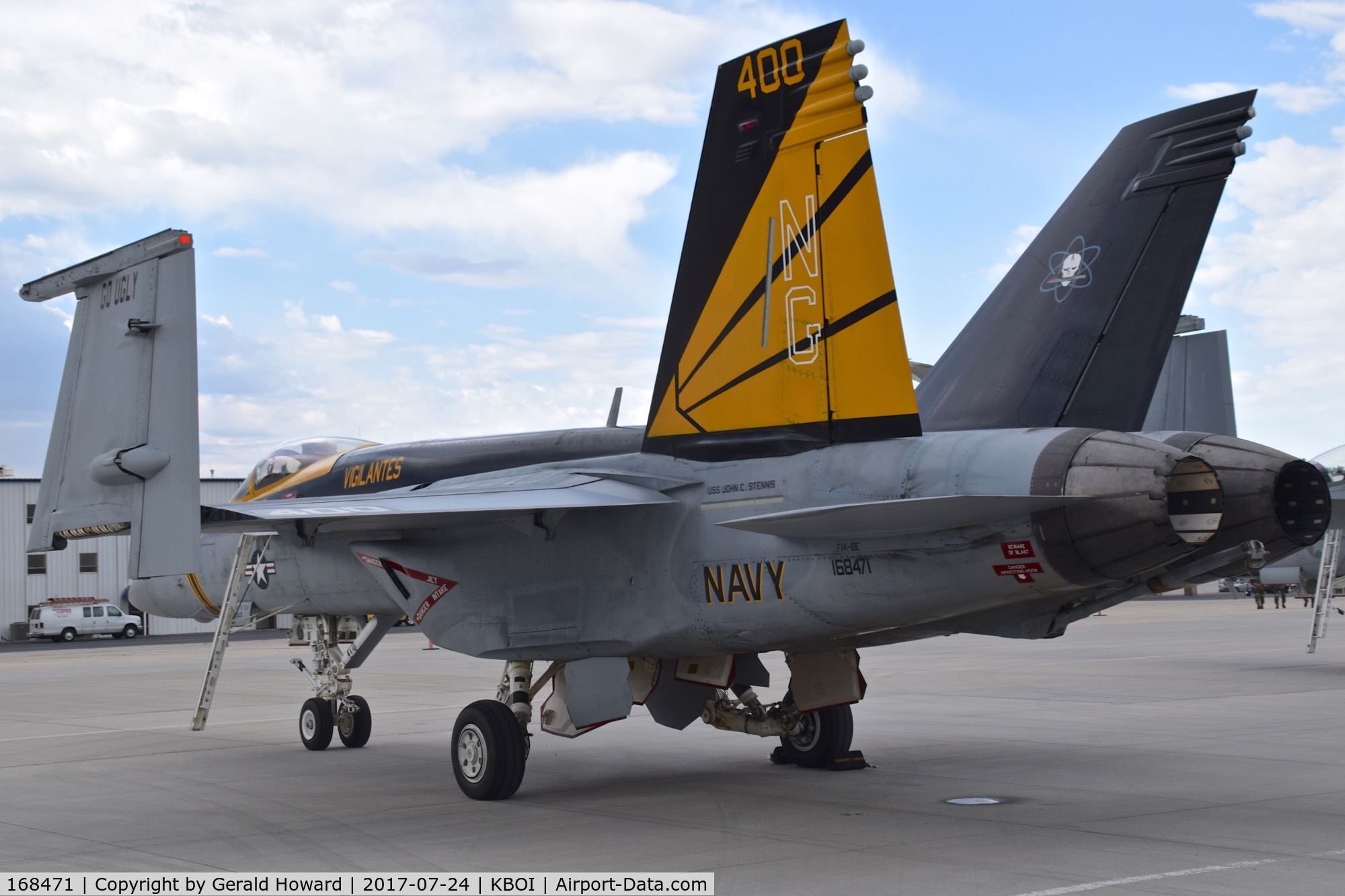 168471, Boeing F/A-18E Super Hornet C/N E-228, Parked on south GA ramp. VFA-151 Vigilantes