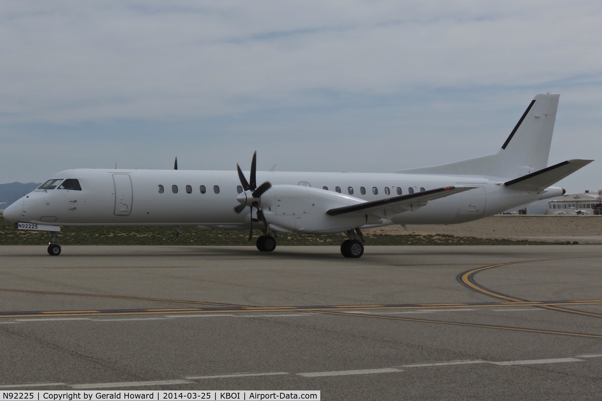 N92225, 1995 Saab 2000 C/N 2000-028, Holding for clearance to RWY 10R.