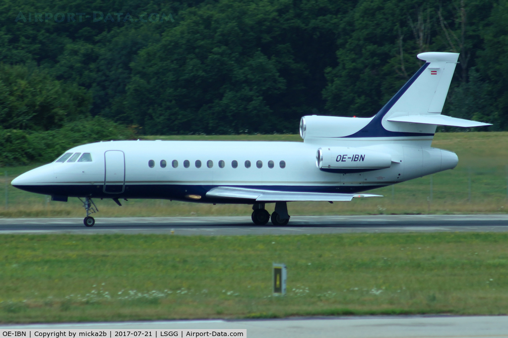 OE-IBN, 2006 Dassault Falcon 900EX C/N 176, Taxiing
