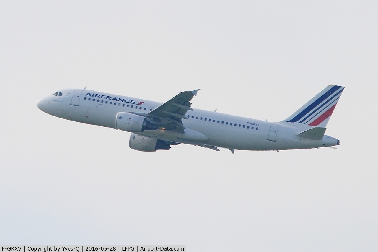 F-GKXV, 2009 Airbus A320-214 C/N 4084, Airbus A320-214, Take off rwy 08L, Roissy Charles De Gaulle airport (LFPG-CDG)