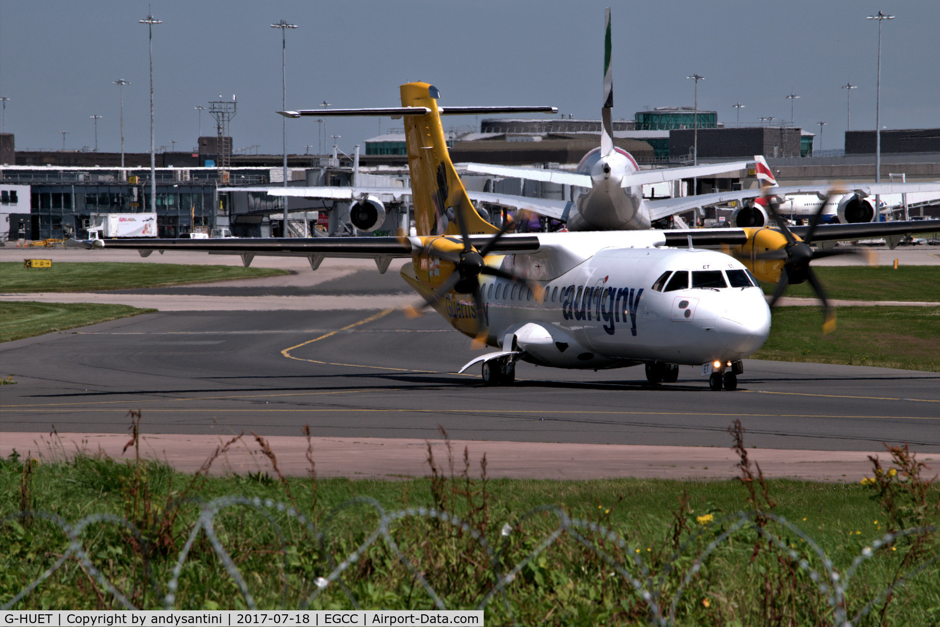 G-HUET, 1999 ATR 42-500 C/N 584, taxing out for take off