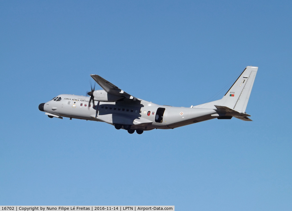 16702, CASA C-295M C/N 042, Taking-off