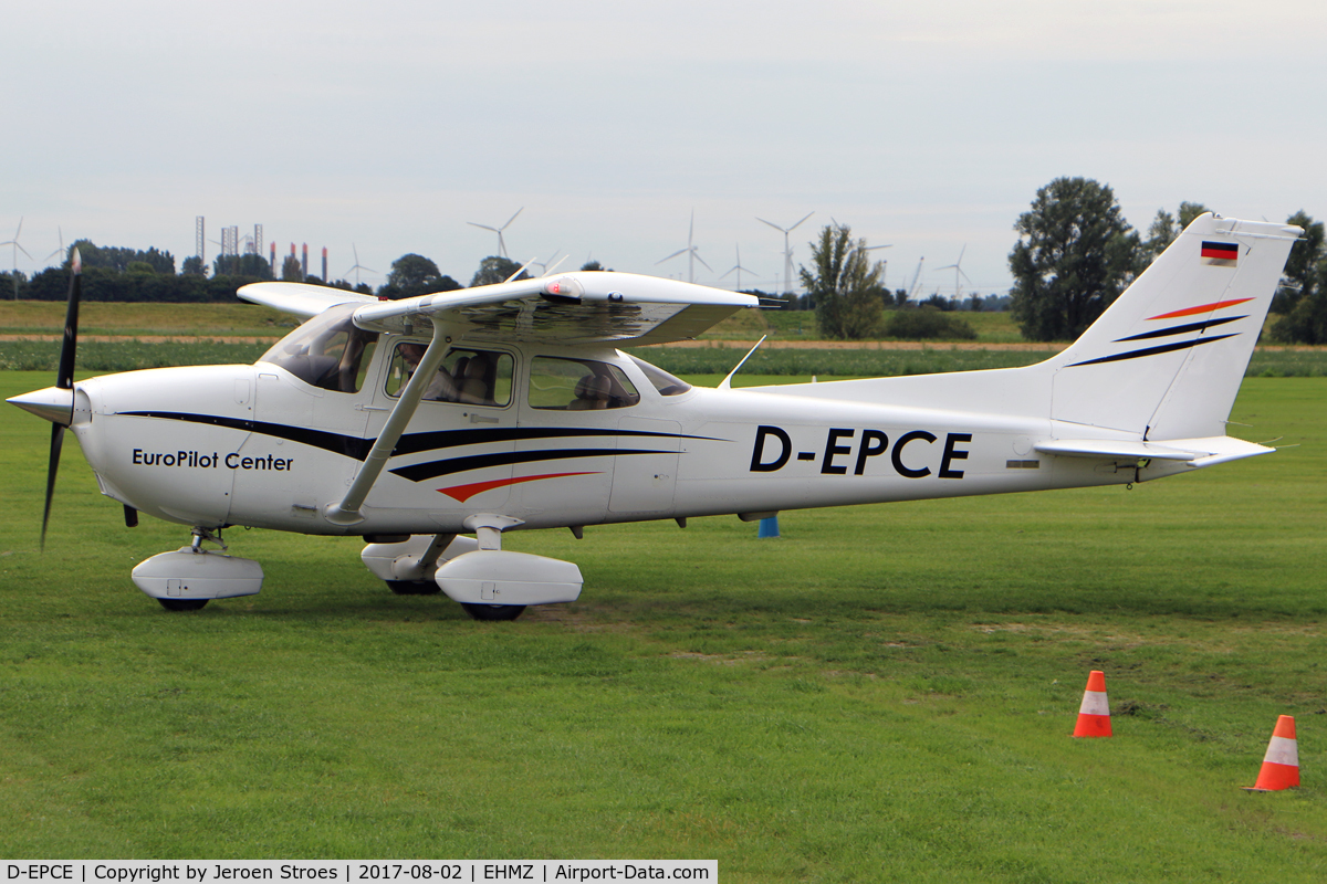 D-EPCE, 2009 Cessna 172S C/N 172S10958, EHMZ