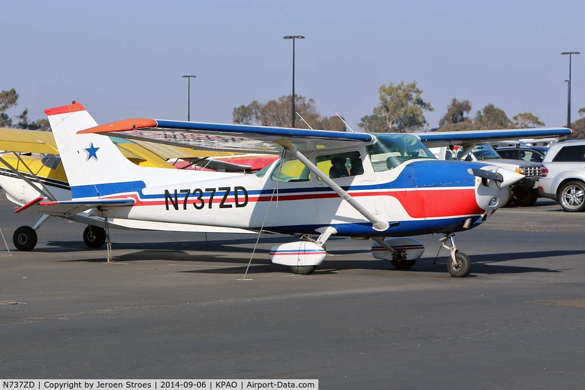N737ZD, 1977 Cessna 172N C/N 17269794, KPAO