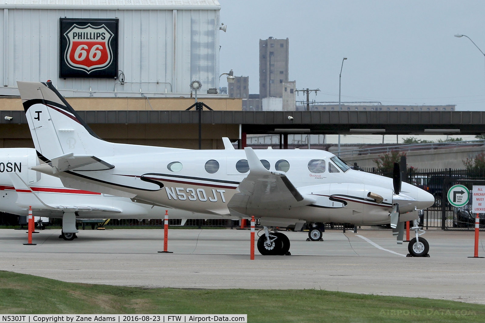 N530JT, Raytheon C90GT King Air C/N LJ-1779, Meacham Field - Fort Worth, TX