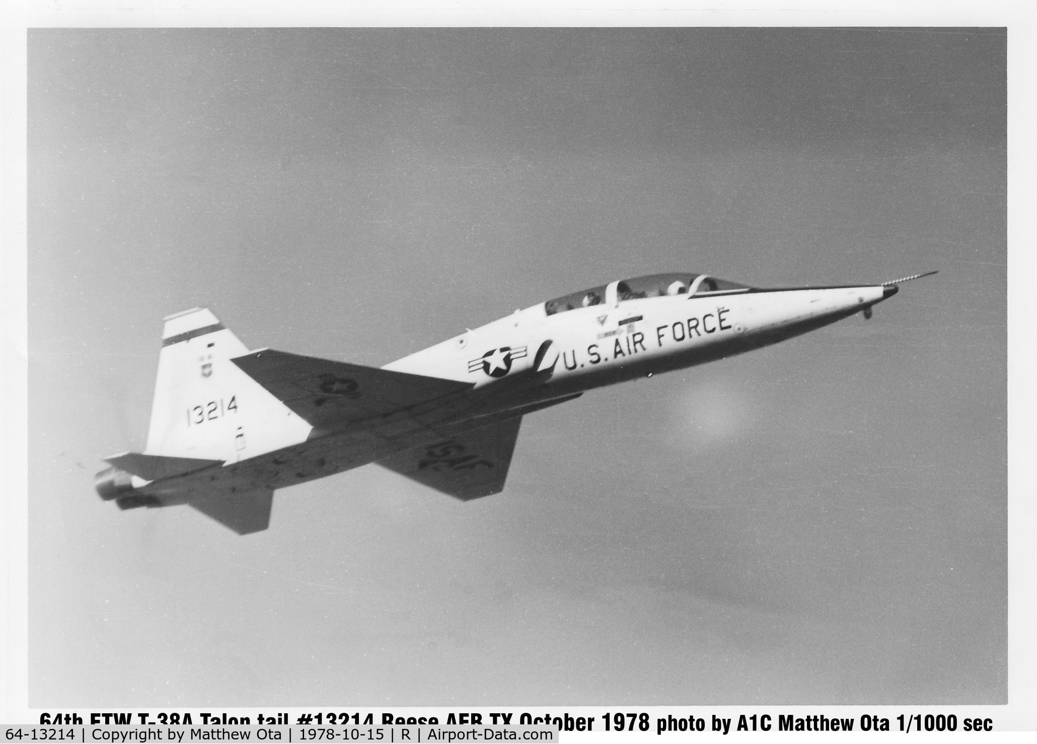 64-13214, 1964 Northrop T-38A Talon C/N N.5643, 64-13214 in flight from Reese AFB Texas 1977