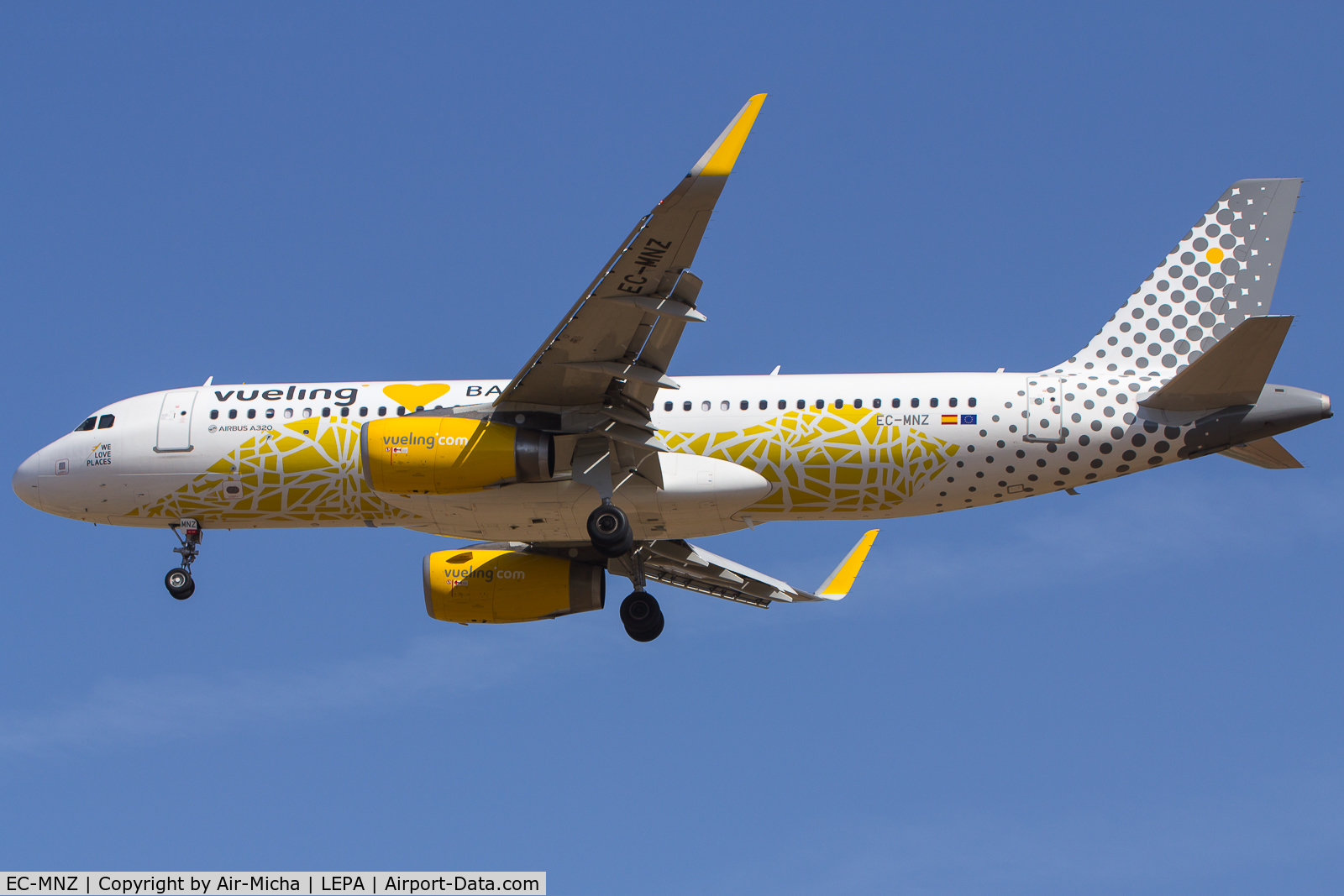 EC-MNZ, 2016 Airbus A320-232 C/N 7351, Vueling Airlines
