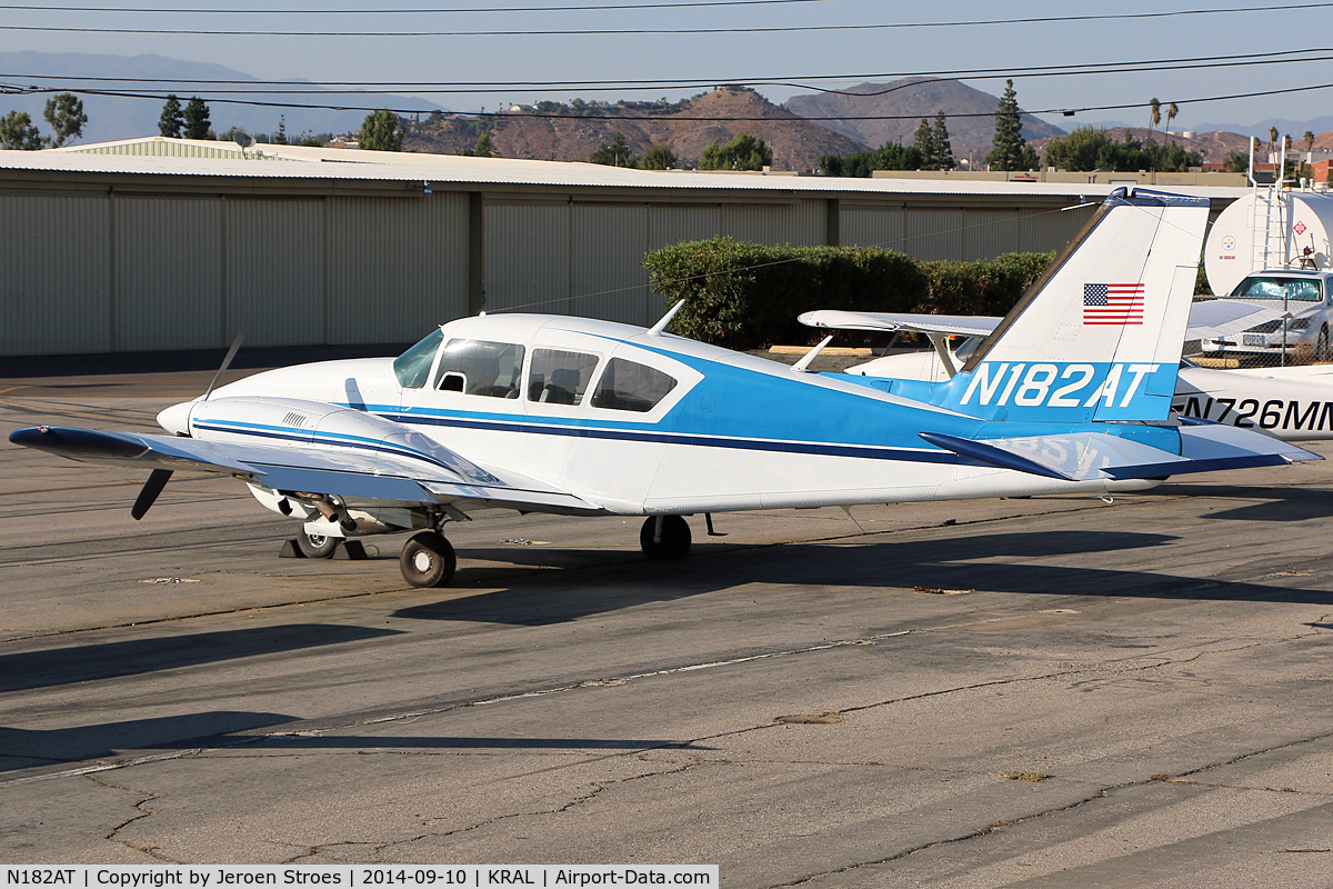 N182AT, 1976 Piper PA-23-250 Aztec C/N 27-7654070, KRAL