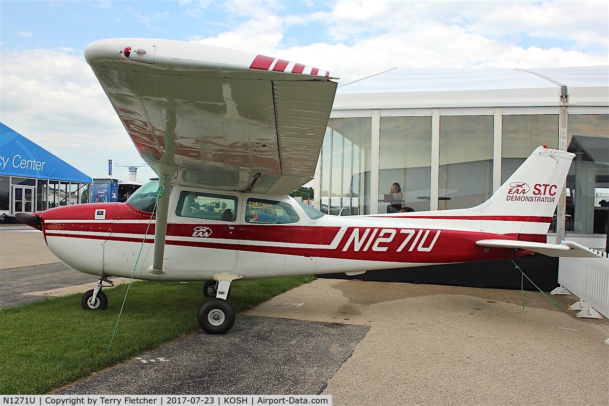 N1271U, 1976 Cessna 172M C/N 17266966, Displayed at 2017 EAA AirVenture at Oshkosh