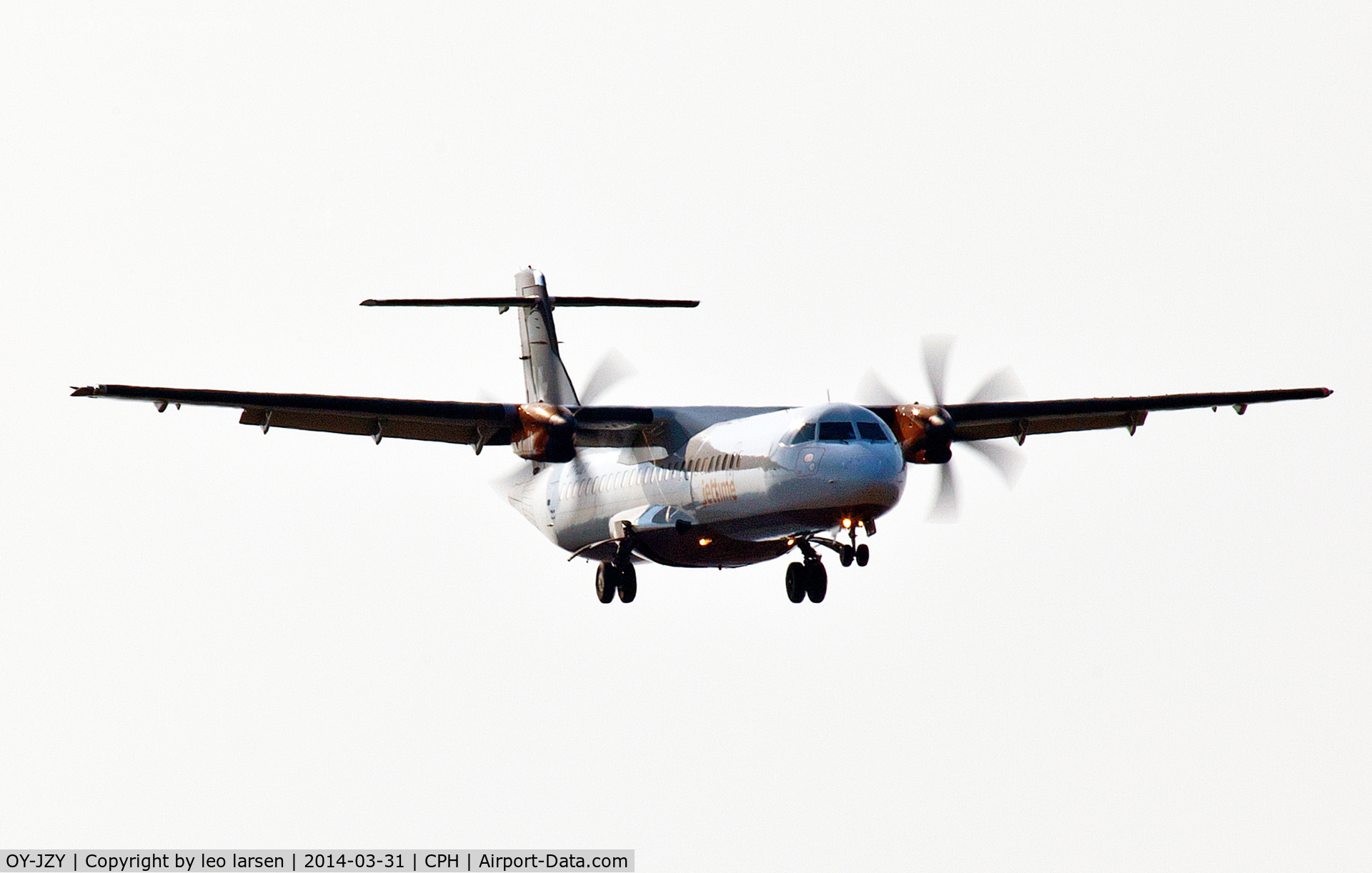 OY-JZY, 1998 ATR 72-212A C/N 540, Copenhagen 31.3.2014