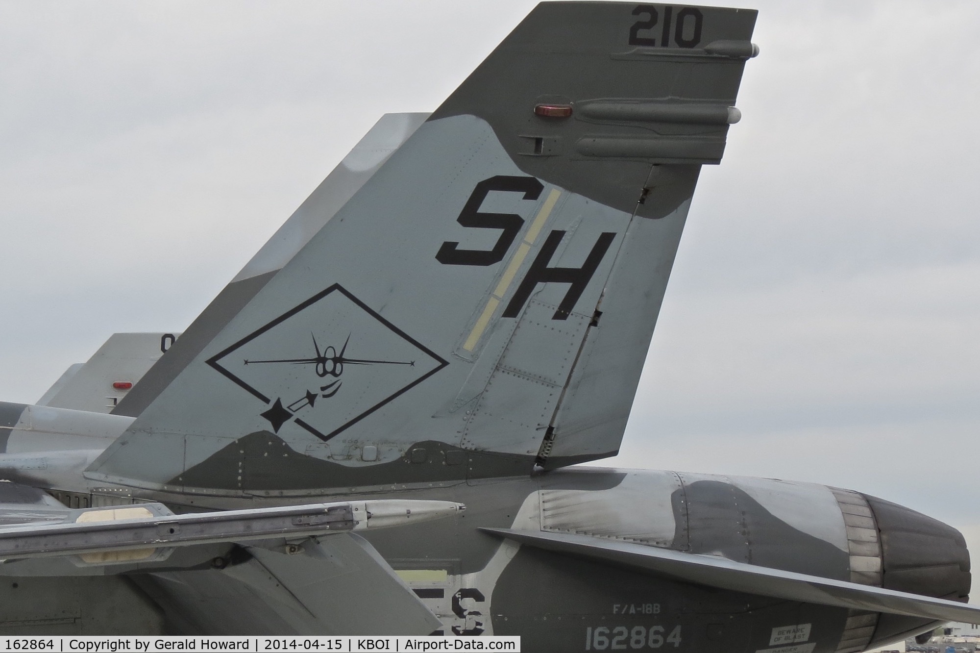 162864, McDonnell Douglas F/A-18B Hornet C/N 402/B067, VMFAT-101, NAS Miramar, CA. Parked on south GA ramp.