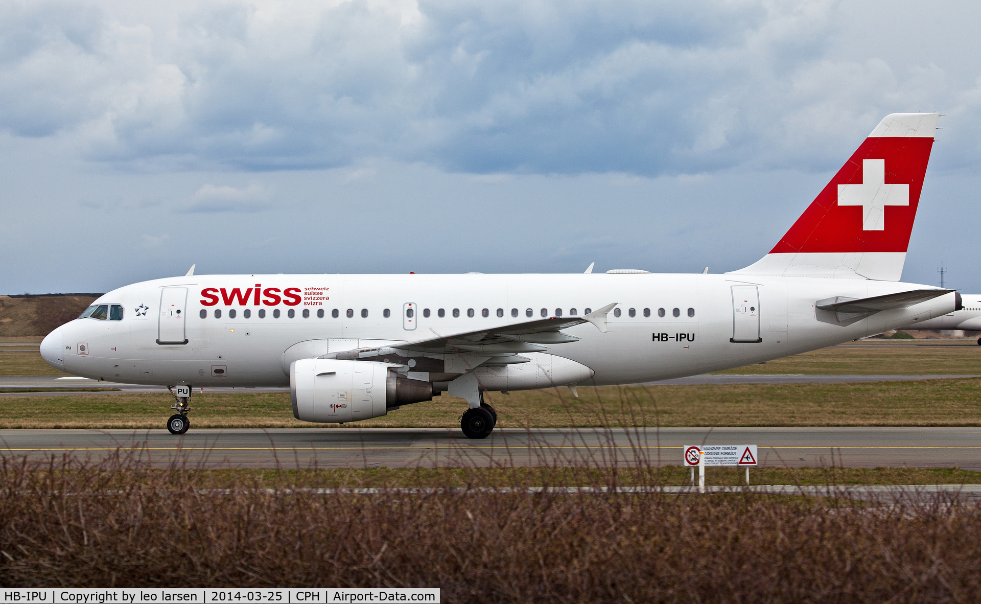 HB-IPU, 1997 Airbus A319-112 C/N 713, Copenhagen 25.3.2014