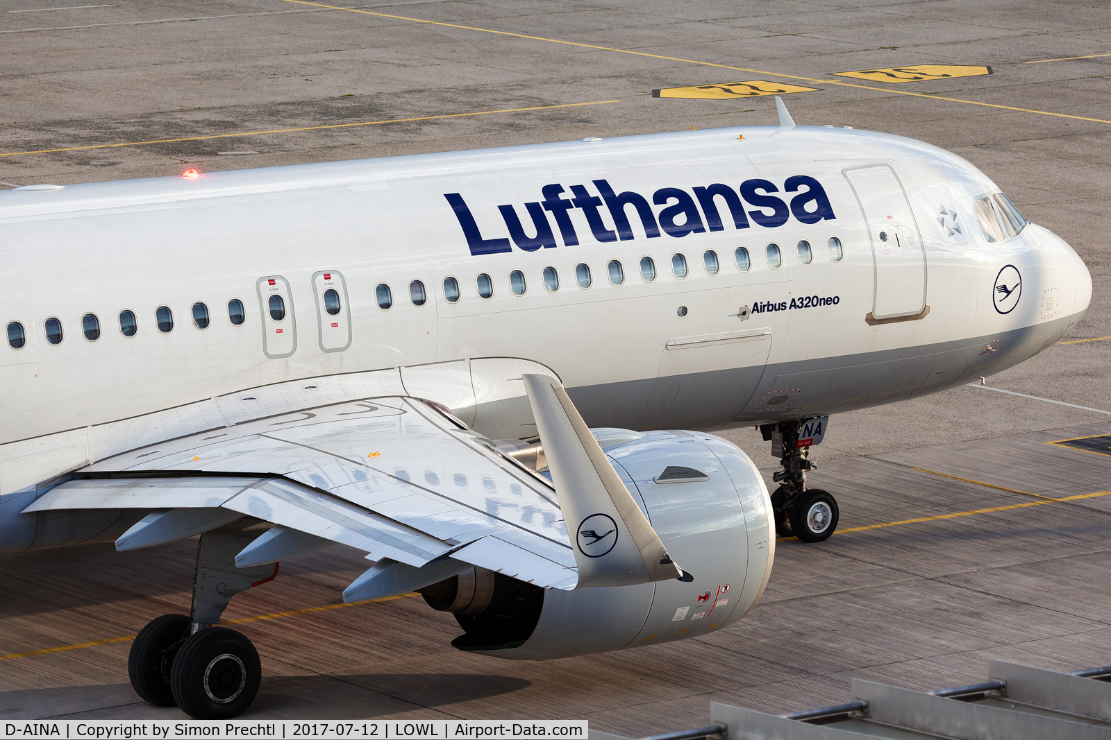 D-AINA, 2015 Airbus A320-271N C/N 6801, D-AINA @ Linz Airport