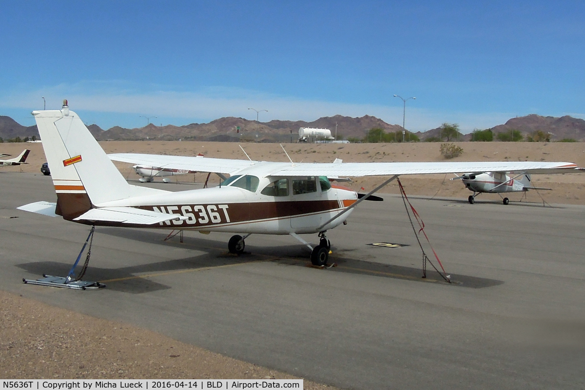 N5636T, 1964 Cessna 172E C/N 17251536, At Boulder City