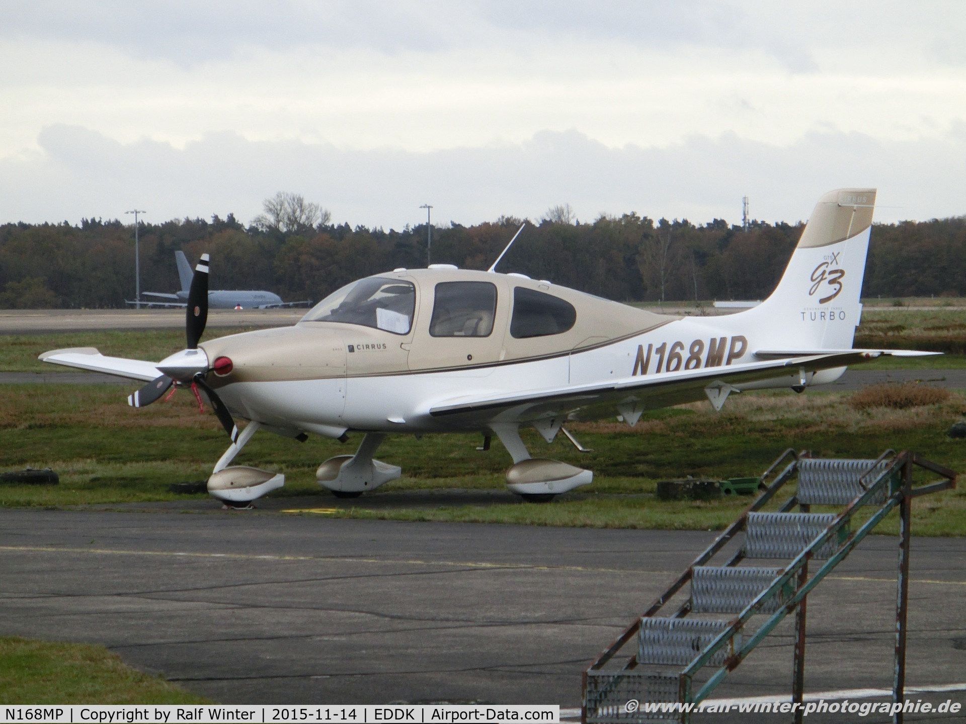 N168MP, 2007 Cirrus SR22 G3 GTSX C/N 2692, Cirrus Design SR22 - Aircraft Guaranty Corp. - 2692 - N168MP - 14.11.2015 - CGN