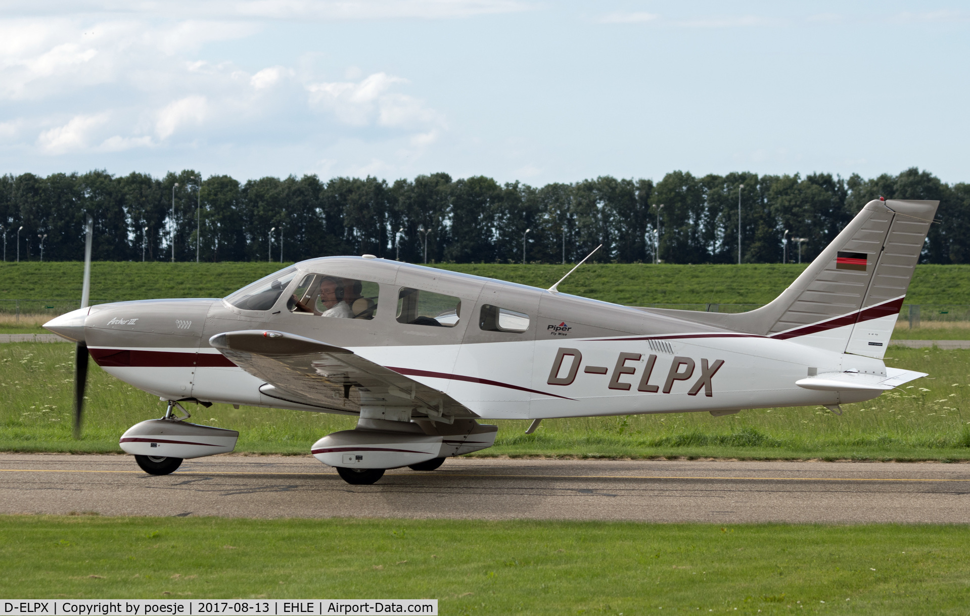 D-ELPX, 2009 Piper PA-28-181 Cherokee Archer III C/N 2843675, D-ELPX
