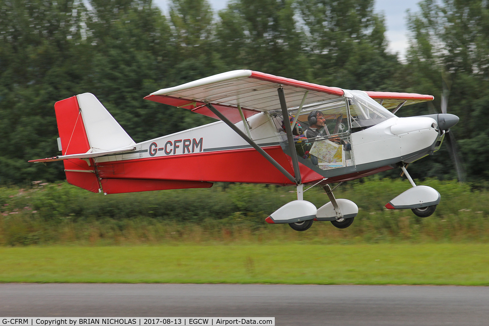 G-CFRM, 2008 Skyranger Swift 912S(1) C/N BMAA/HB/578, Departing Welshpool