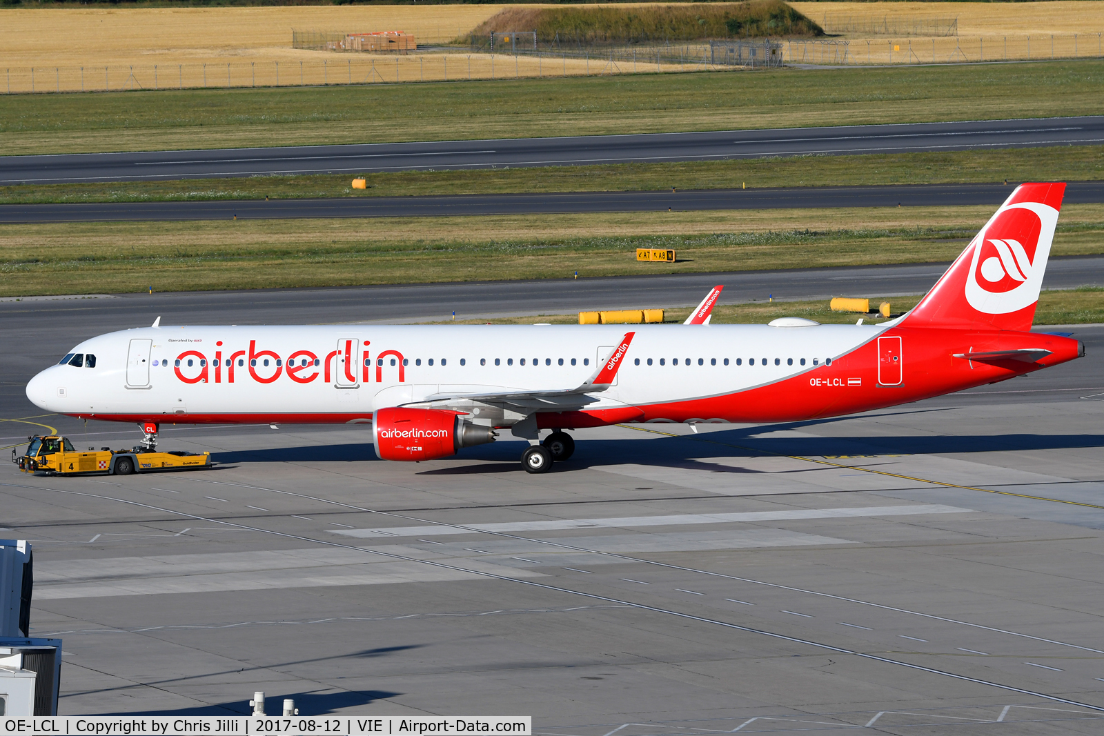 OE-LCL, 2014 Airbus A321-211 C/N 6168, NIKI