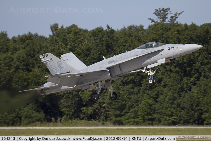 164243, McDonnell Douglas F/A-18C Hornet C/N 1006/C227, F/A-18C Hornet 164243 AD-304 from VFA-106 