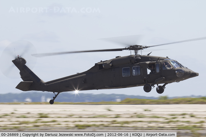 00-26869, Sikorsky UH-60L Black Hawk C/N 70.4505, UH-60L Blackhawk 00-26869  from 1/126th AVN  Quonset Point ANGS, RI
