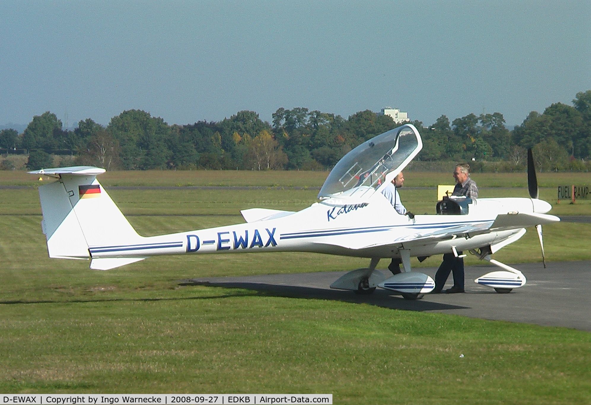 D-EWAX, HOAC DV-20 Katana C/N 20068, HOAC DV-20 Katana at Bonn-Hangelar airfield