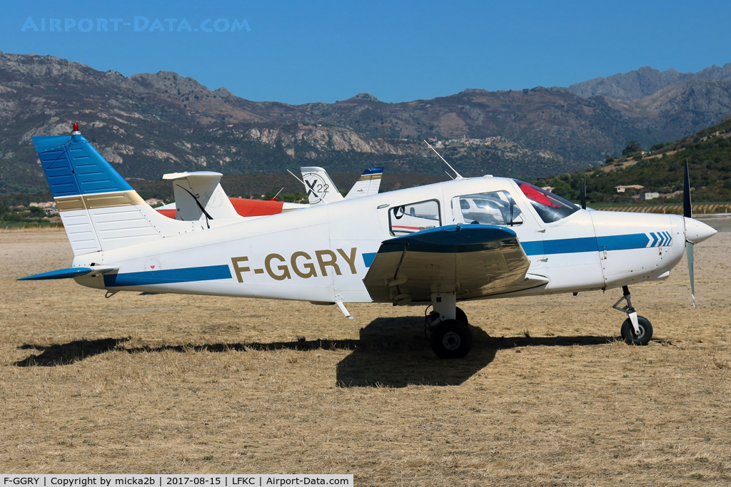 F-GGRY, Piper PA-28-161 Warrior II C/N 28-41104, Parked