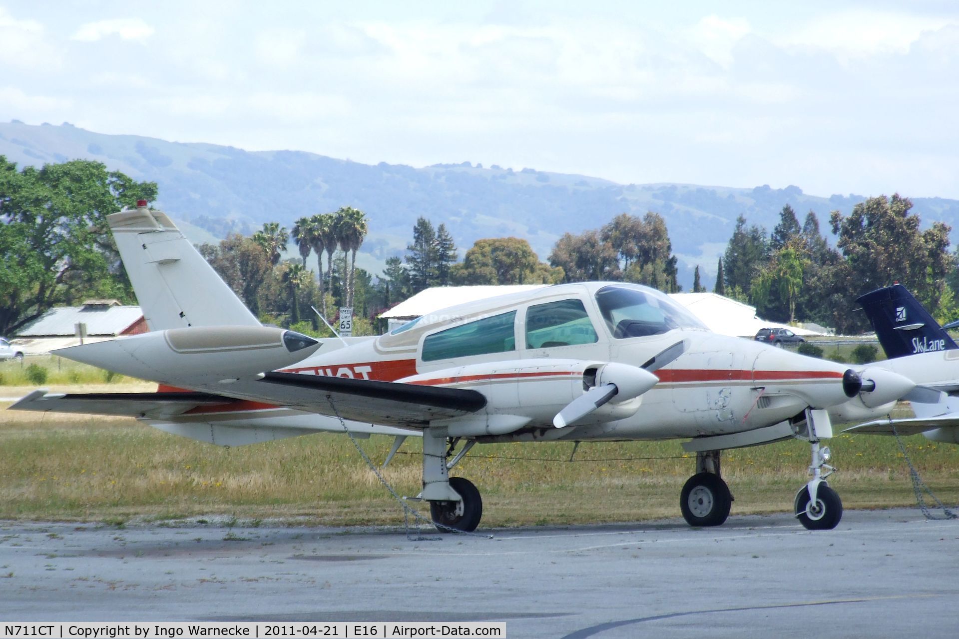 N711CT, 1973 Cessna 310Q C/N 310Q0677, Cessna 310Q at Santa Clara County airport, San Martin CA