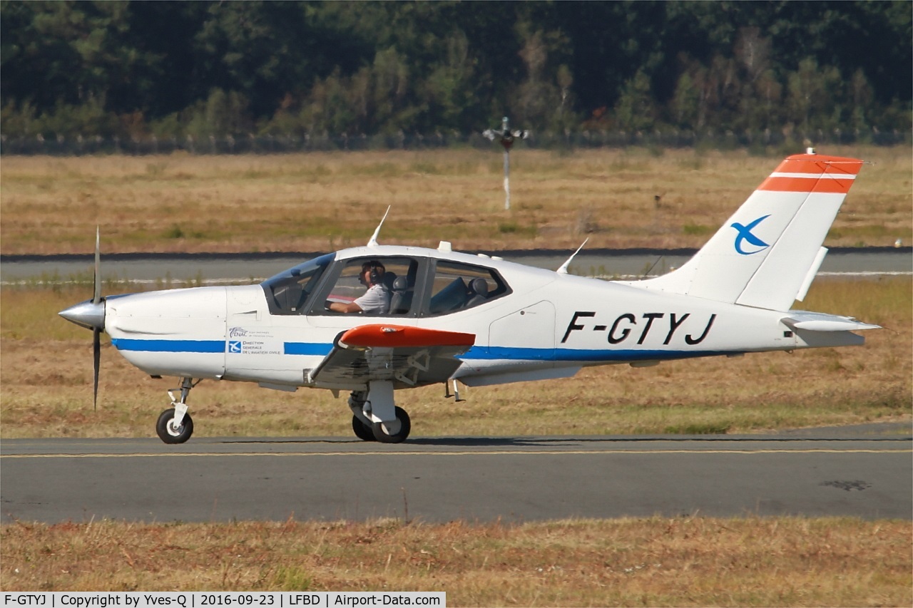 F-GTYJ, Socata TB-20 GT C/N 2186, Socata TB-20 Trinidad GT, Taxiing to holding point Delta rwy 05, Bordeaux Mérignac airport (LFBD-BOD)