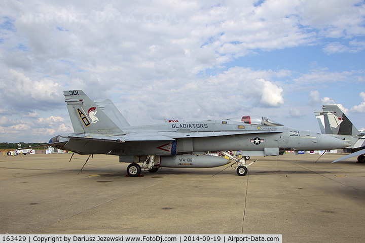 163429, 1987 McDonnell Douglas F/A-18C-23-MC Hornet C/N 0622/C003, F/A-18C Hornet 163429 AD-301 from VFA-106 